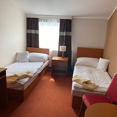 Hotel Cerny Orel Zatec Zewnętrze zdjęcie