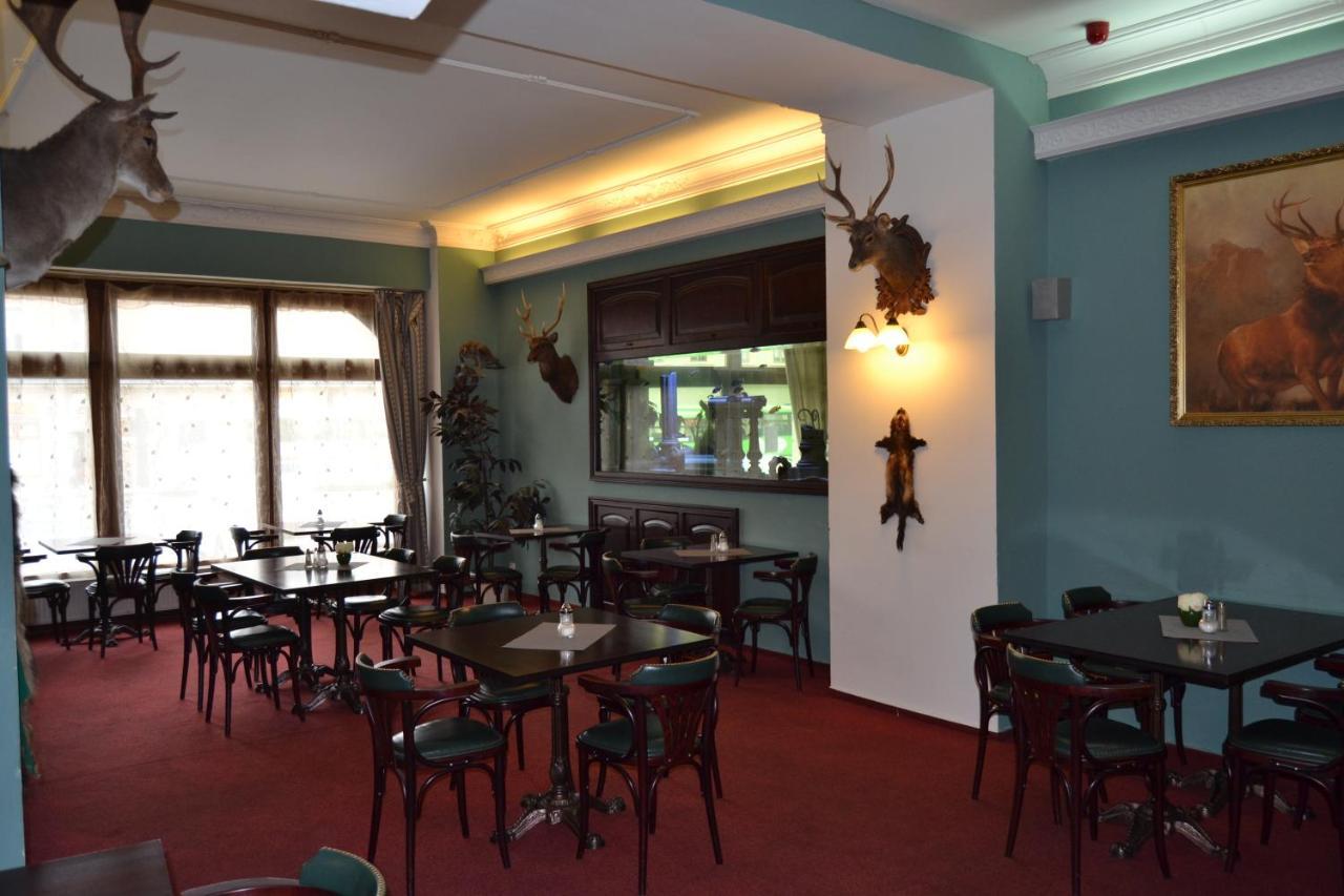 Hotel Cerny Orel Zatec Zewnętrze zdjęcie